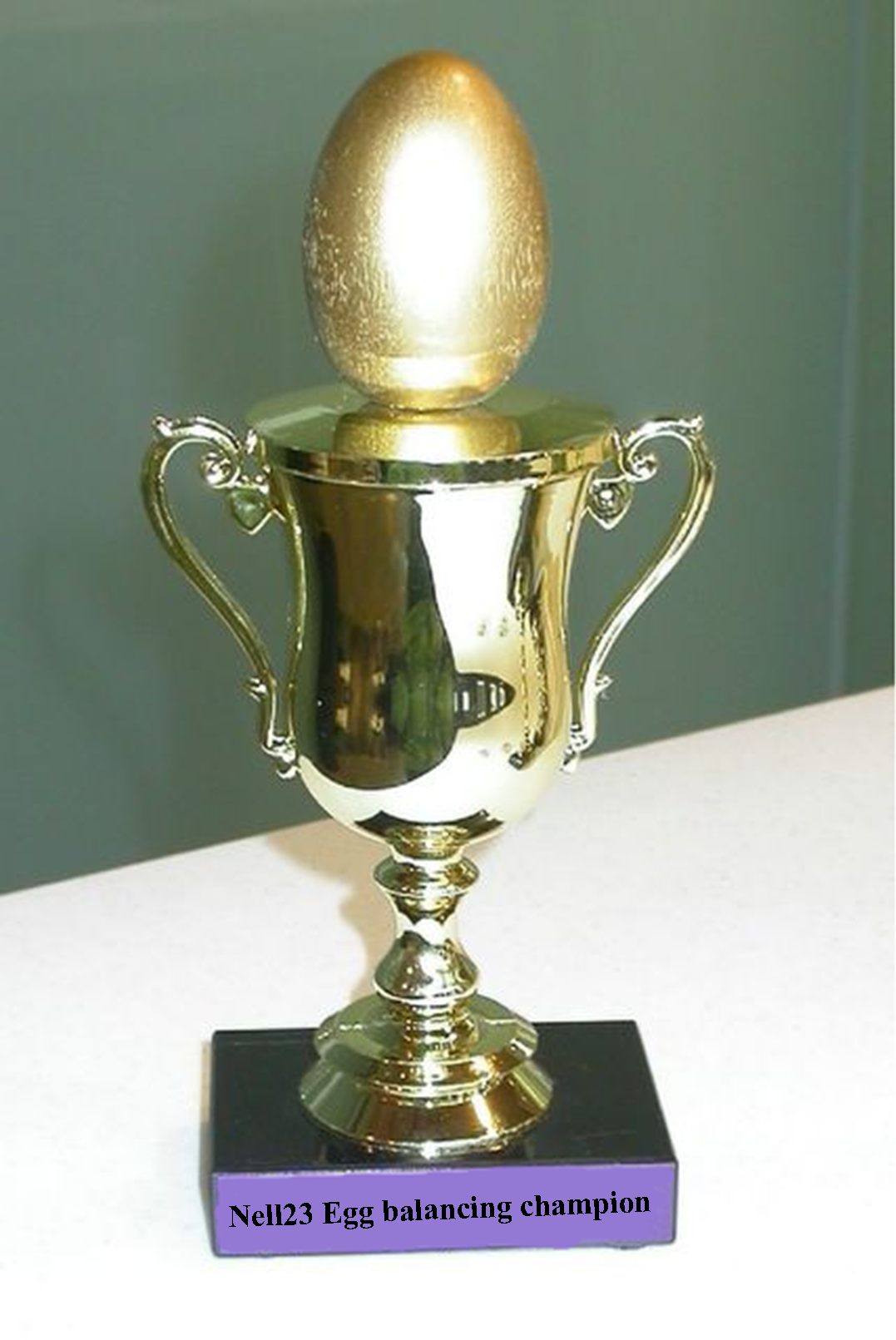 Nell trophy.png