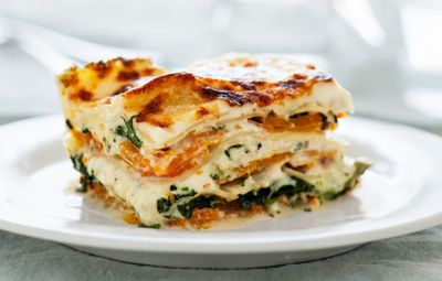 http://www.bonappetit.com/wp-content/uploads/2013/09/squash-and-broccoli-rabe-lasagna-620x395.jpg