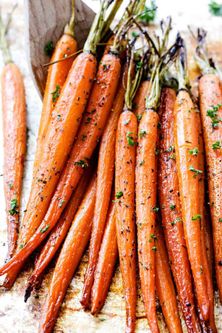 Honey-Garlic-Roasted-Carrots-9.jpg