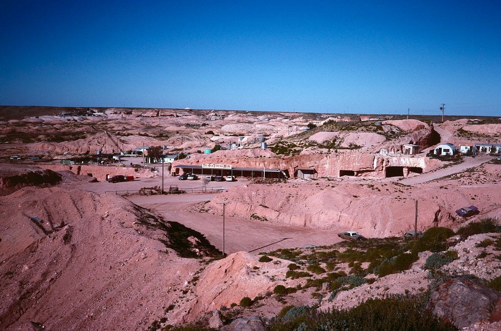 023 Underground Dwellings Coober Pedy.jpg